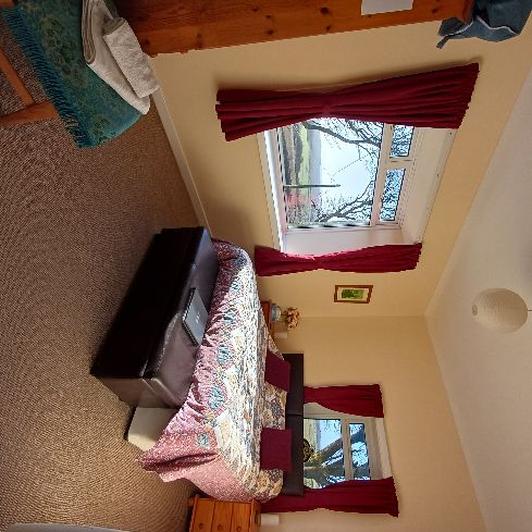 Room 3 at Ayen Cottage – image 1